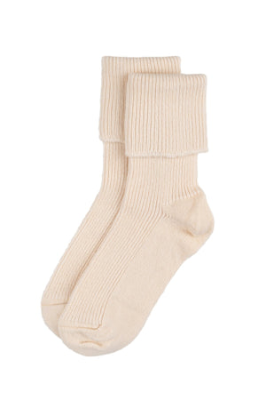 Rosie Sugden Cashmere’s Bed Socks in Antique White