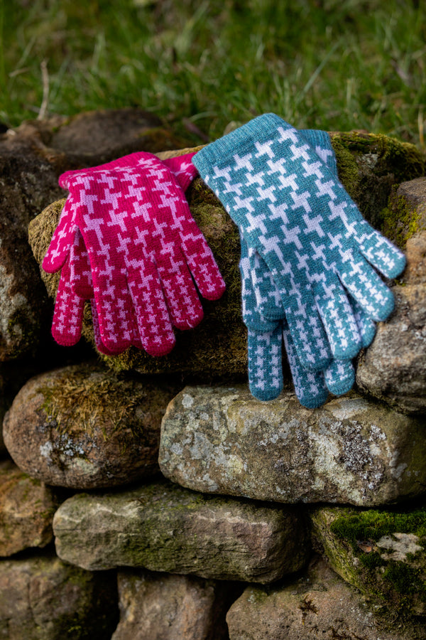 Houndstooth Gloves, Yacht