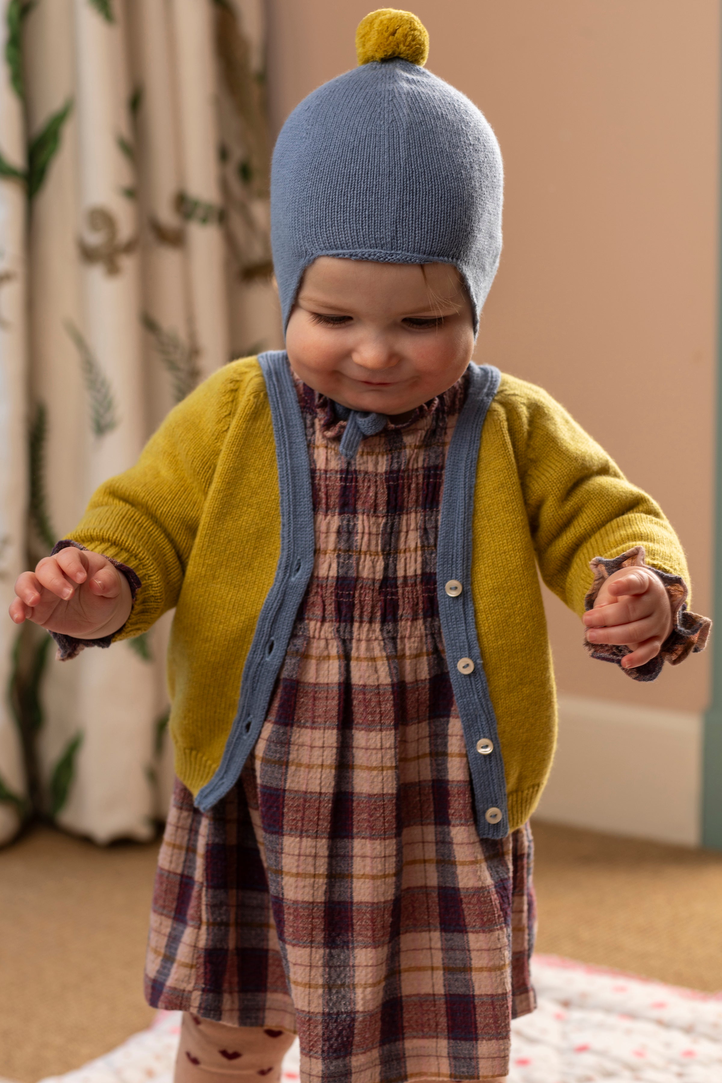 Cashmere Baby Bonnet, Mermaid with Gold Dust Pom – Rosie Sugden