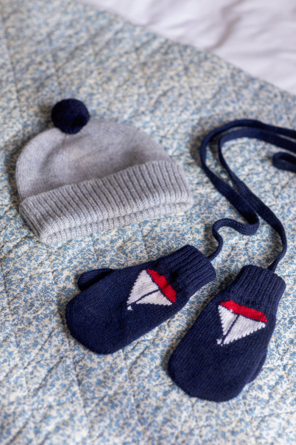 Children's Cashmere Mittens with Boats, Blackberry (Navy)