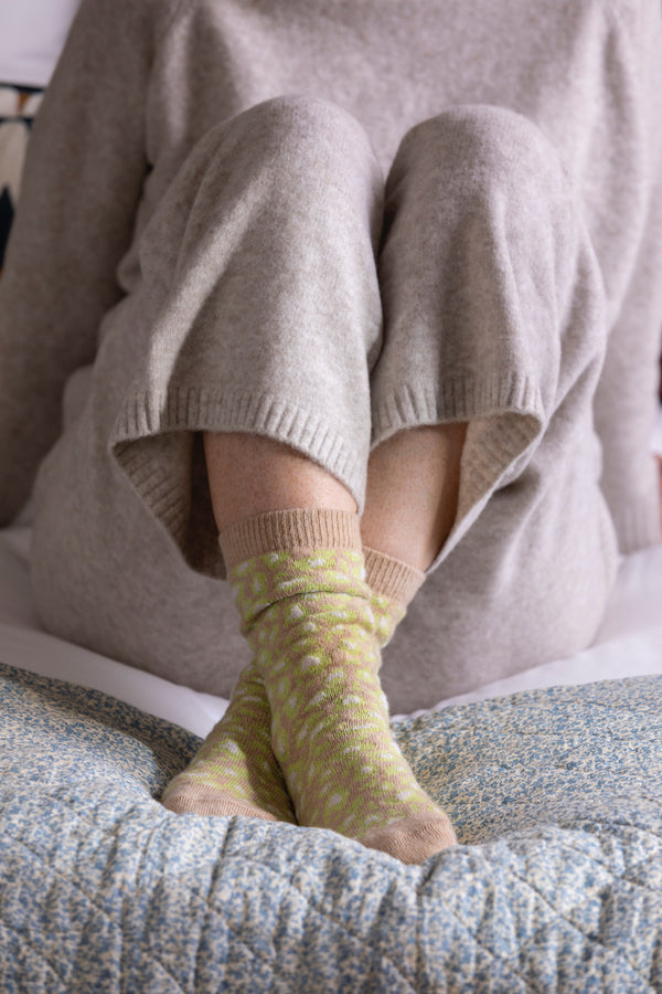 3-Colour Leopard Pattern Cashmere Socks, Natural