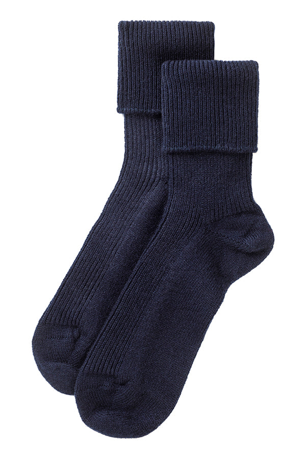 Rosie Sugden Cashmere’s Bed Socks in Navy